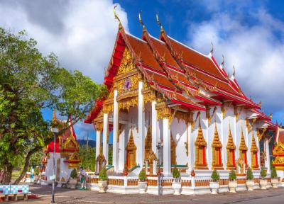 معبد چالونگ پوکت (تایلند)