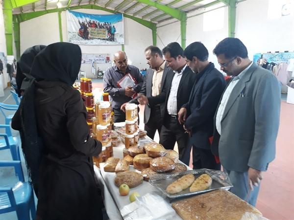 برگزاری نمایشگاهی از توانمندی های گردشگری و صنایع دستی در گلمکان خراسان رضوی برگزاری نمایشگاهی از توانمندی های گردشگری و صنایع دستی در گلمکان خراسان رضوی