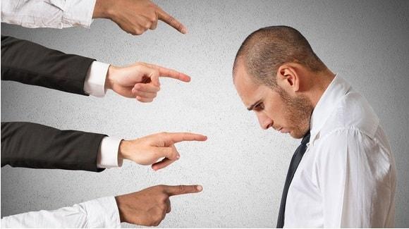 رفتار های ساده ای که در برخی کشورها بی ادبی محسوب می گردد