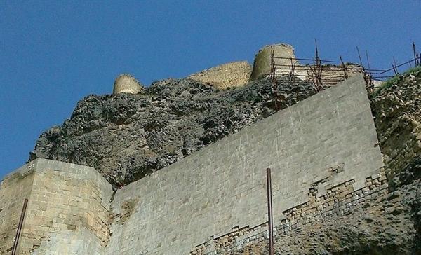 عملیات اجرای سیل بند در قلعه تاریخی قهقهه مشگین شهر به اتمام رسید عملیات اجرای سیل بند در قلعه تاریخی قهقهه مشگین شهر به اتمام رسید