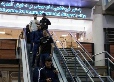کاروان تیم ملی والیبال به تهران رسید