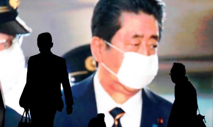 پیغام ویدئویی نخست وزیر ژاپن برای در خانه ماندن با انتقاد روبه رو شد