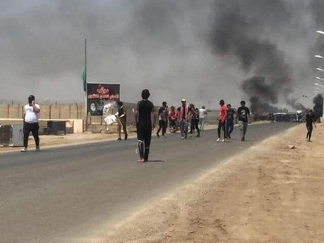 چادرهای تحصن کنندگان در جنوب عراق به آتش کشیده شد چادرهای تحصن کنندگان در جنوب عراق به آتش کشیده شد