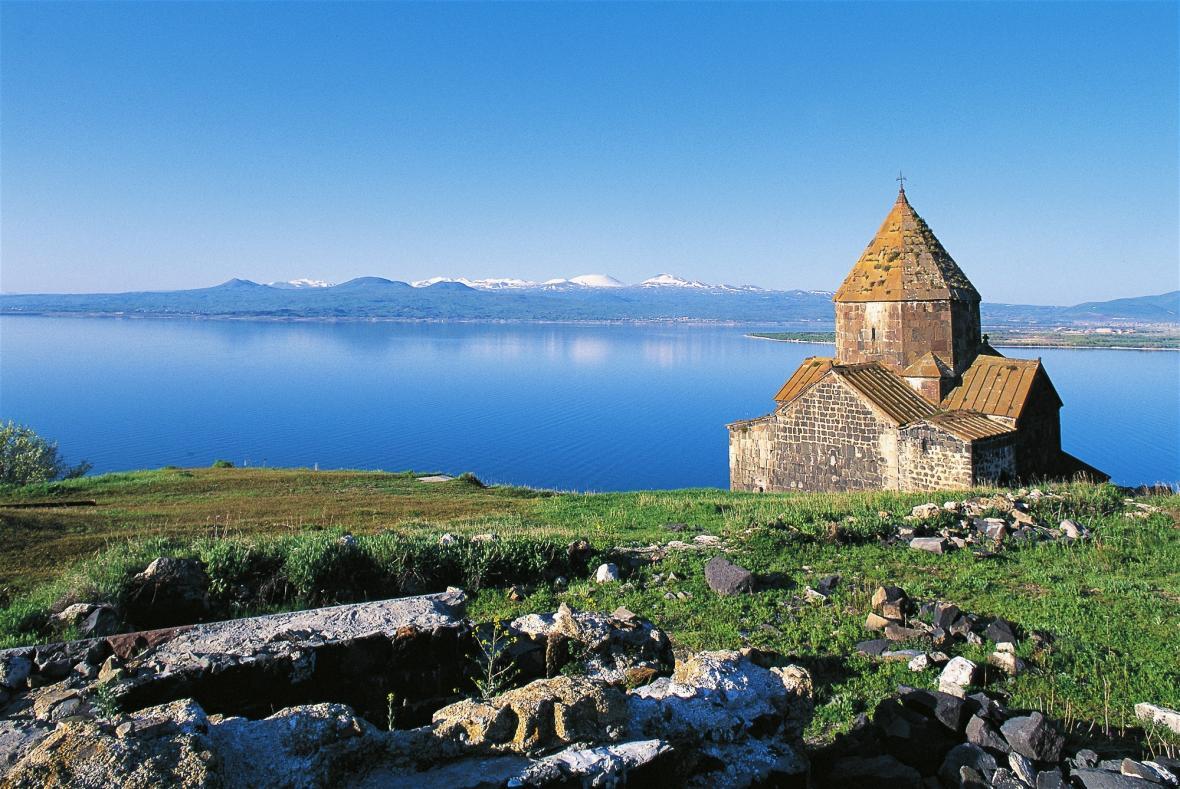 دریاچه سوان (ارمنستان)