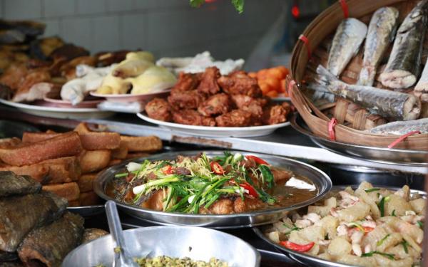 طعم غذاهای محلی در برترین رستورانهای بانکوک