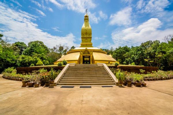 معبد په پونگ چیانگ مای تایلند