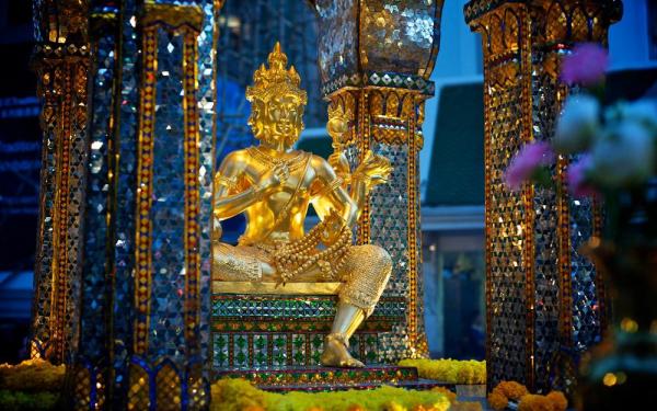 زیارتگاه اراوان بانکوک (تایلند)