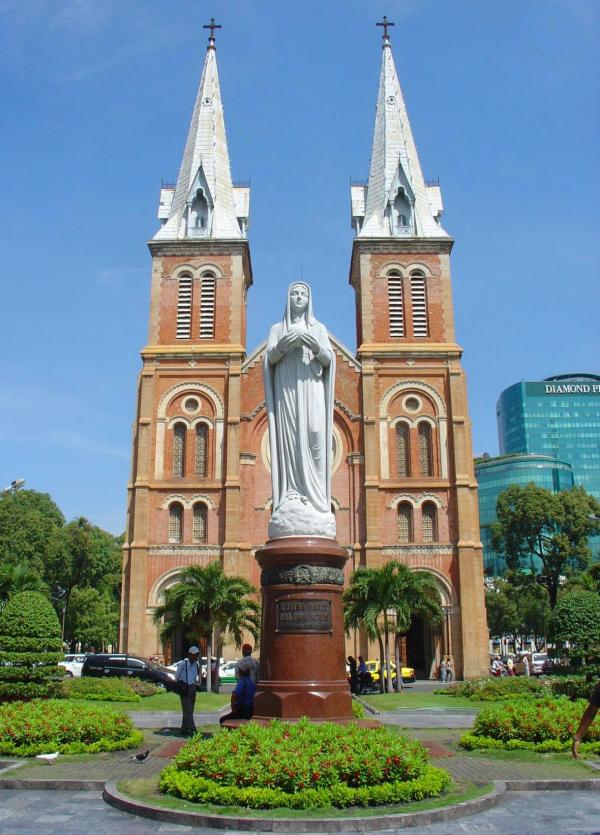 کلیسای جامع نوتردام سایگون (ویتنام)