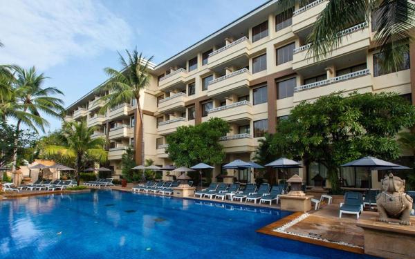 هتل هالیدی این ریزورت پوکت (تایلند)