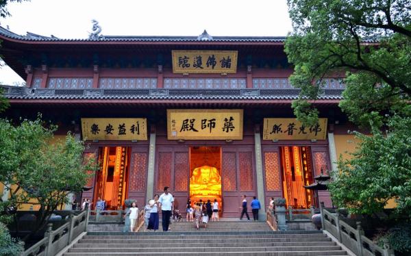 معبد لینگ یین هانگزو (چین)