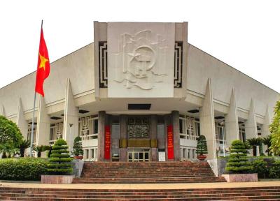 موزه هوشی مین هانوی (ویتنام)