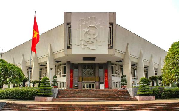 موزه هوشی مین هانوی (ویتنام)