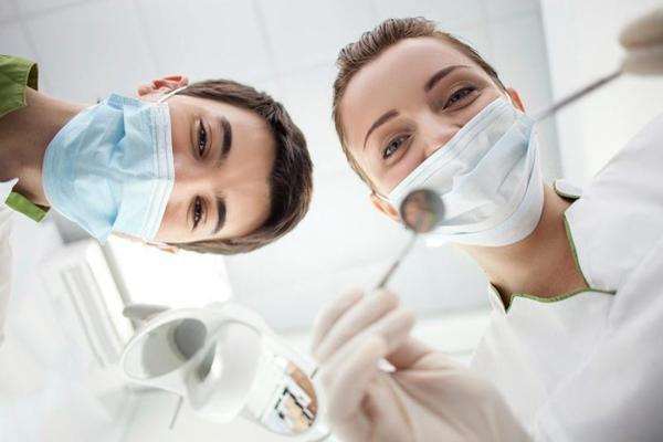 چهار کار که از دندان پزشک بی نیازتان می نماید!