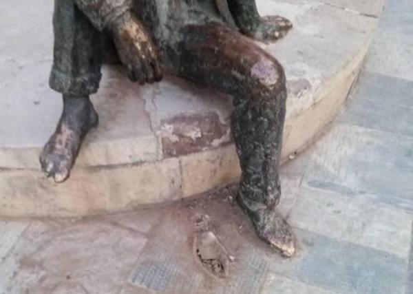 تکلیف لنگ کفش سرقتی مجسمه تناولی چه می گردد؟