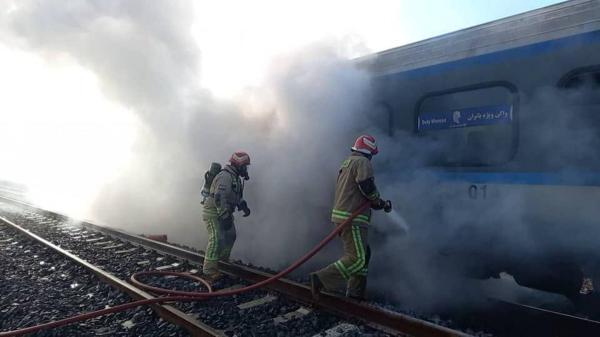 آتش سوزی قطار حومه ای تهران، ورامین خاموش شد