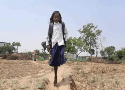 داستان دختری یک پا که 1 کیلومتر پیاده تا مدرسه می رود