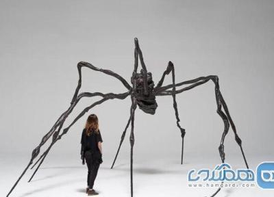 یک مجسمه فلزی غول پیکر به شکل عنکبوت به زودی به مزایده گذاشته خواهد شد