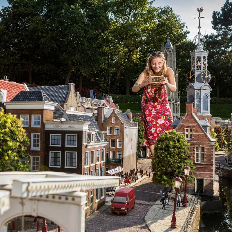 شهر مینیاتوری مادورودام لاهه (هلند)