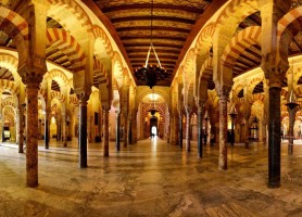 مسجد جامع قرطبه: شاهکار معماری اسلامی در قلب اسپانیا